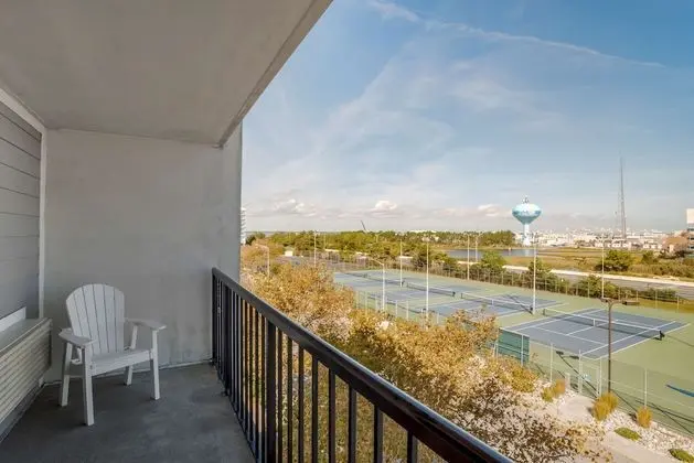 Standard Oda, 1 En Büyük (King) Boy Yatak, Engellilere Uygun, Balkon (Walk-in Shower;with Sofabed)