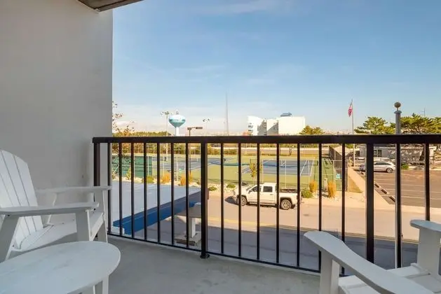 Standard Oda, 2 Büyük (Queen) Boy Yatak, Sigara İçilmez, Balkon (Shower Only)