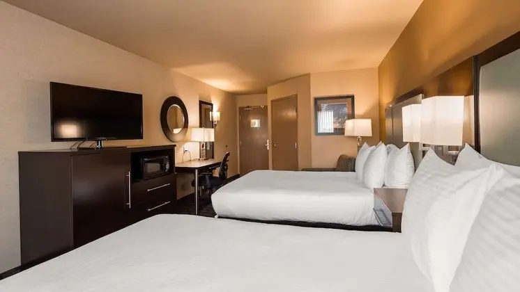 Standard Oda, 2 Büyük (Queen) Boy Yatak, Sigara İçilmez, Buzdolabı ve Mikrodalga