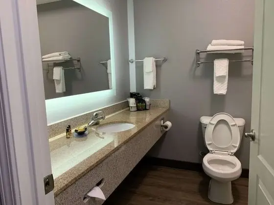 Standard Oda, 2 Büyük (Queen) Boy Yatak, Sigara İçilmez, Küçük Mutfak