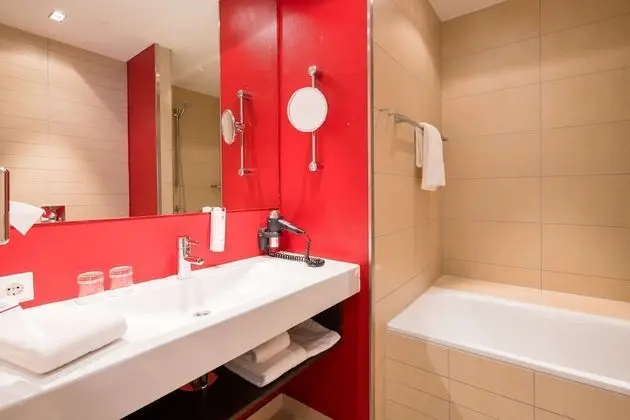 Comfort Oda, 1 Büyük (Queen) Boy Yatak