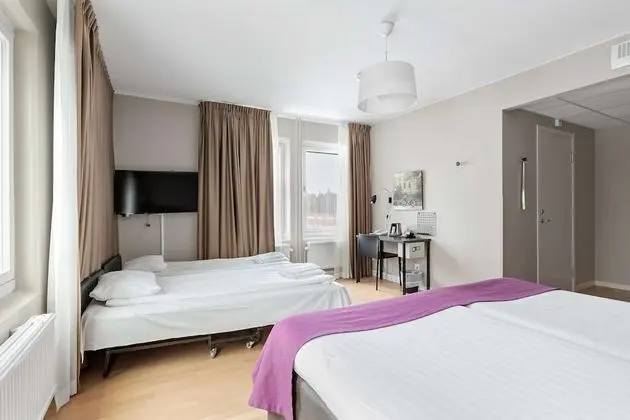 Family Oda, 2 Tek Kişilik Yatak, Sigara İçilmez