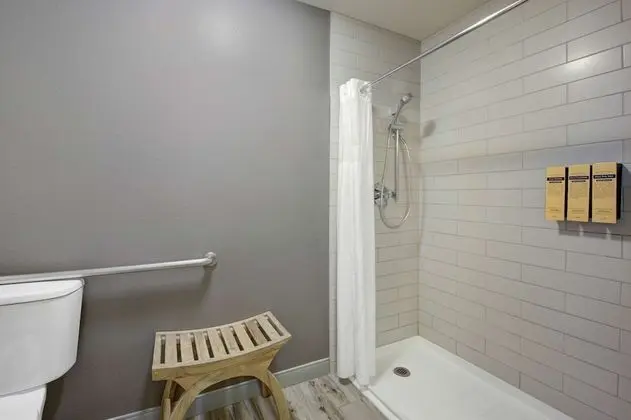 Standard Oda, 1 En Büyük (King) Boy Yatak, Sigara İçilmez, Buzdolabı ve Mikrodalga