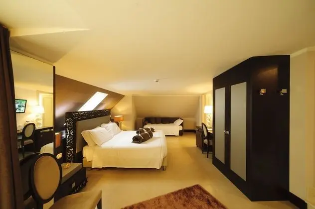 Family Oda, 1 En Büyük (King) Boy Yatak, Sigara İçilmez, Balkon (Sofabed is a double bed)