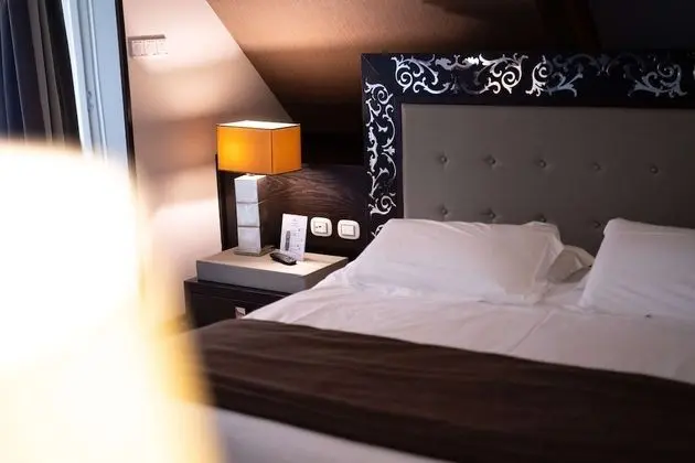 Family Oda, 1 En Büyük (King) Boy Yatak, Sigara İçilmez, Balkon (Sofabed is a double bed)