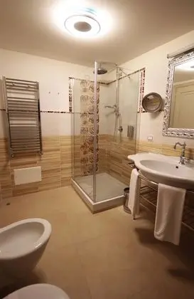 Family Oda, 1 En Büyük (King) Boy Yatak, Sigara İçilmez, Balkon (Sofabed is a double bed)