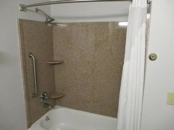 Standard Oda, 2 Büyük (Queen) Boy Yatak, Sigara İçilmez, Mikrodalga