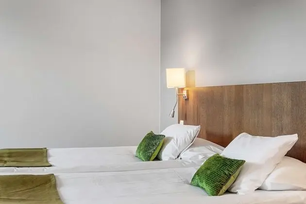 Family Oda, 2 Tek Kişilik Yatak, Sigara İçilmez