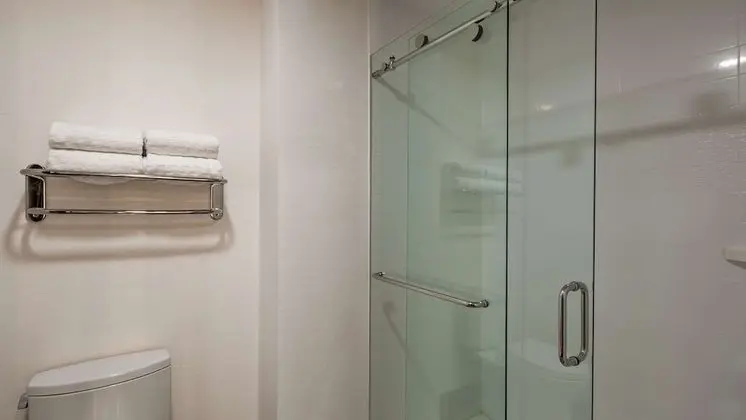 Süit, 2 Büyük (Queen) Boy Yatak, Engellilere Uygun, Mutfak (Living Room;Walk-in Shower)