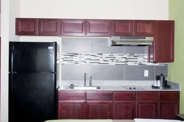 Standard Oda, 1 En Büyük (King) Boy Yatak, Sigara İçilmez, Küçük Mutfak