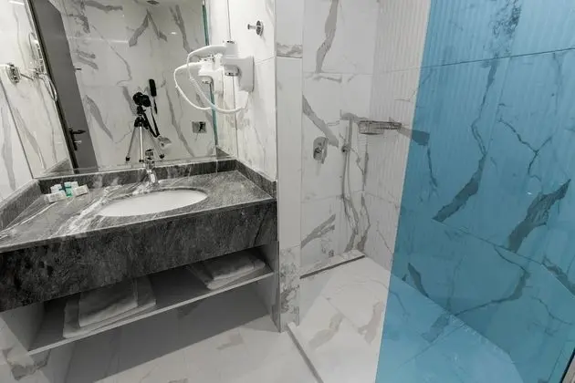 Standard Oda, 2 Tek Kişilik Yatak, Balkon, Havuz Manzaralı