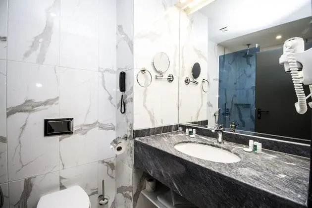 Standard Oda, 2 Tek Kişilik Yatak, Balkon, Havuz Manzaralı