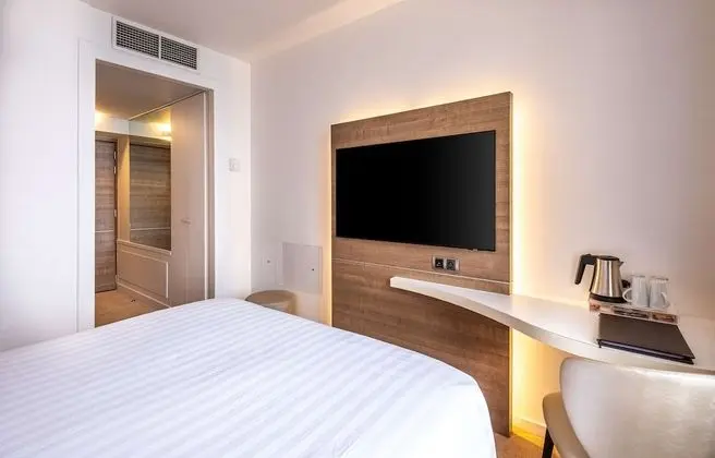 Classic Oda, 1 Büyük (Queen) Boy Yatak, Dağ Yamacı