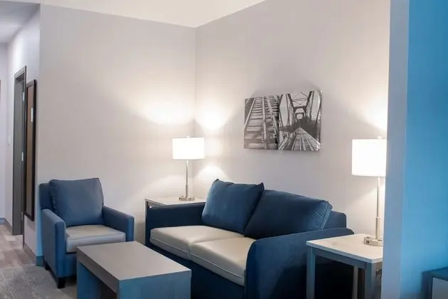 Standard Oda, 1 En Büyük (King) Boy Yatak ve Çekyat, Sigara İçilmez (with Sofabed)