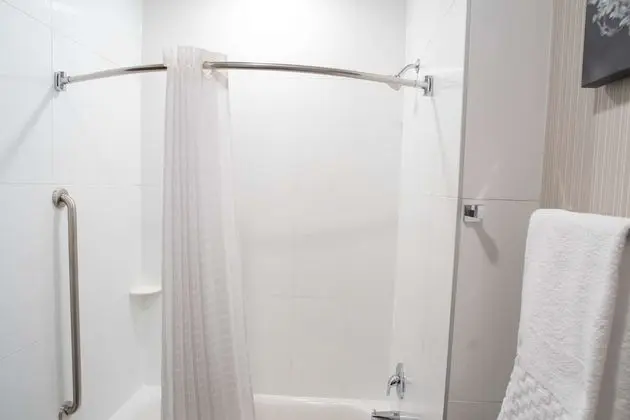 Standard Oda, 2 Büyük (Queen) Boy Yatak, Sigara İçilmez, Buzdolabı ve Mikrodalga