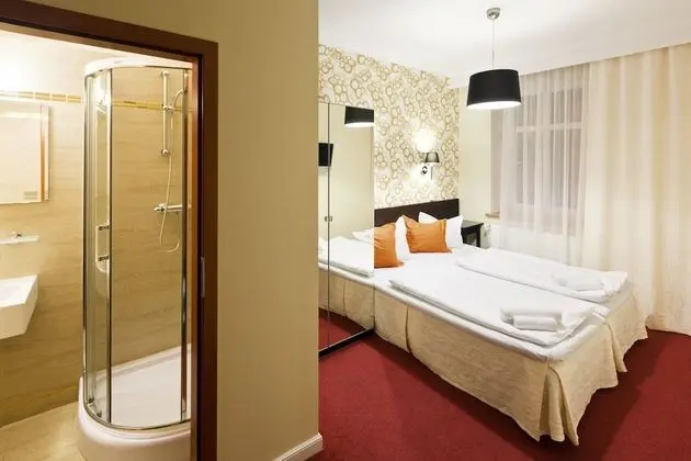 Comfort Tek Büyük veya İki Ayrı Yataklı Oda