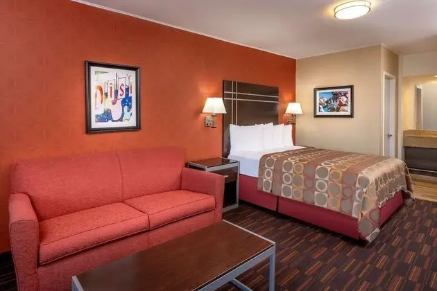 Kids Suite, Multiple Beds, Non Smoking, Refrigerator & Microwave