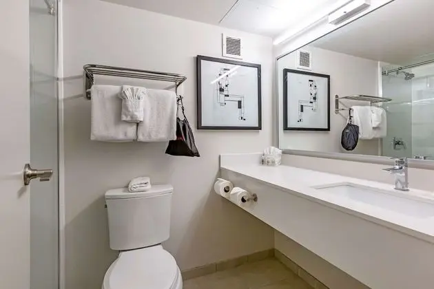 Standard Oda, 2 Büyük (Queen) Boy Yatak, Sigara İçilmez, Buzdolabı ve Mikrodalga