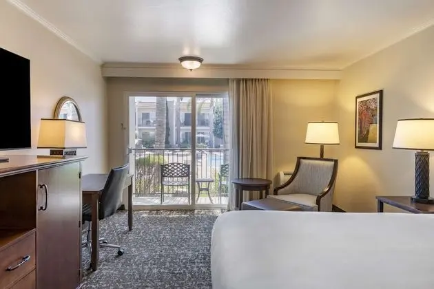 Standard Oda, 1 En Büyük (King) Boy Yatak, Sigara İçilmez, Balkon