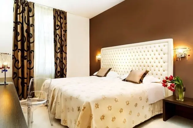 Superior Oda, 1 Büyük (Queen) Boy Yatak, Sigara İçilmez