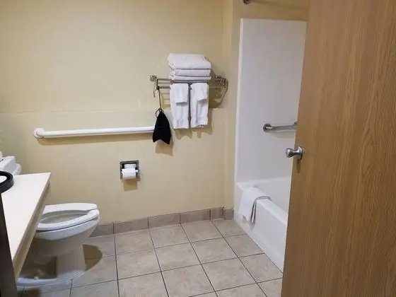 Standard Oda, 1 En Büyük (King) Boy Yatak, Sigara İçilmez, Buzdolabı ve Mikrodalga (Oversized Room)