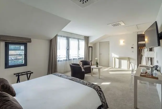 Luxury Oda, 1 Büyük (Queen) Boy Yatak