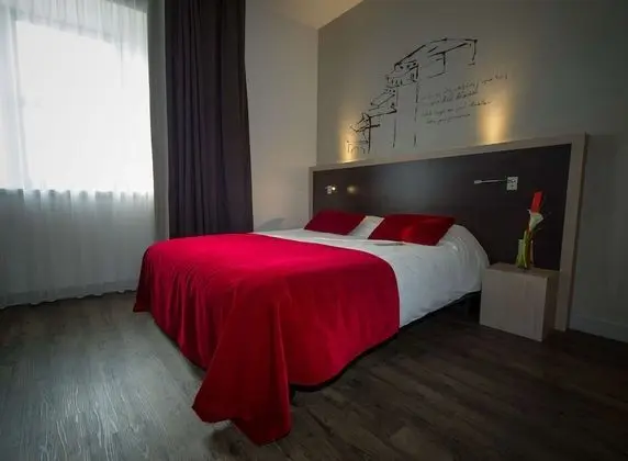 Standard Oda, 1 Büyük (Queen) Boy Yatak (Twin bed on request)