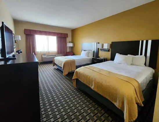 Oda, 2 Büyük (Queen) Boy Yatak, Sigara İçilmez