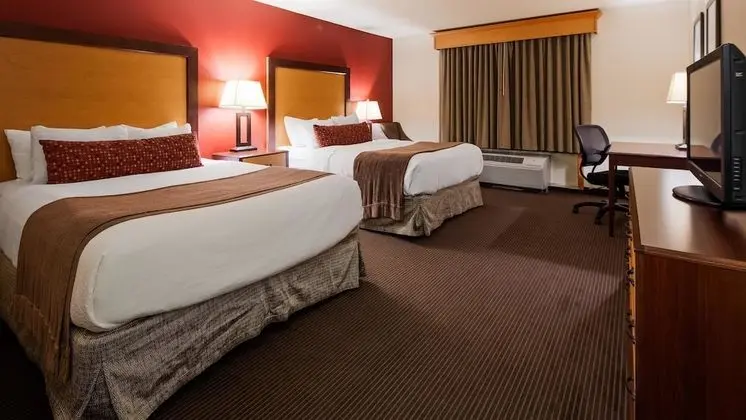 Standard Oda, 2 Büyük (Queen) Boy Yatak, Sigara İçilmez, Buzdolabı ve Mikrodalga (Pet Friendly)