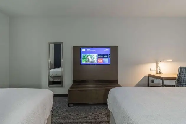 Standard Oda, 2 Büyük (Queen) Boy Yatak, Engellilere Uygun, Sigara İçilmez