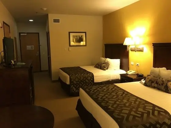 Oda, 2 Büyük (Queen) Boy Yatak, Sigara İçilmez