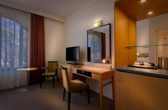 Deluxe Oda, 2 Tek Kişilik Yatak, Sigara İçilmez (Walk-in Shower)