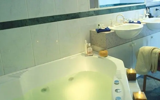Executive Çatı Katı (Loft), 1 Büyük (Queen) Boy Yatak, Sigara İçilmez, Sıcak Su Küveti
