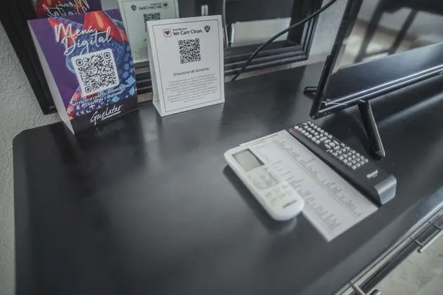 Standard Oda, 1 En Büyük (King) Boy Yatak, Sigara İçilmez (with Single Sofabed)