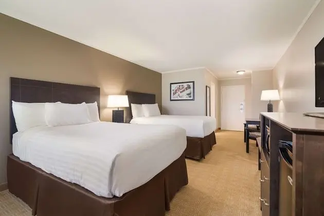 Standard Oda, 2 Çift Kişilik Yatak, Sigara İçilmez, Buzdolabı ve Mikrodalga (Larger Room)