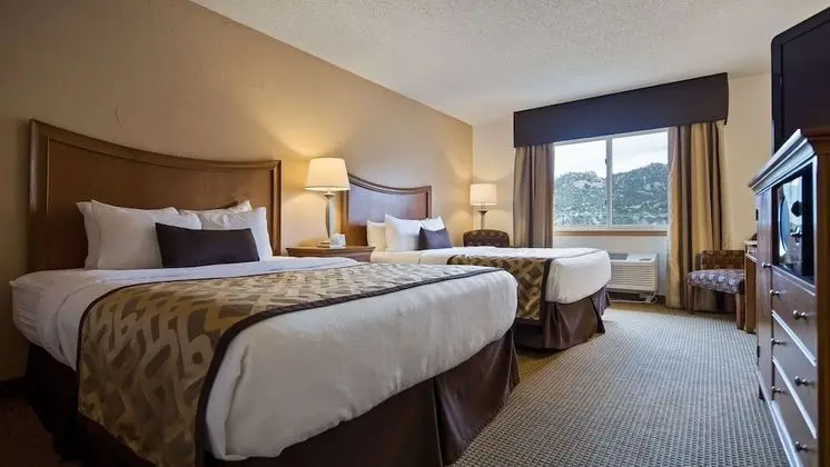 Standard Oda, 2 Büyük (Queen) Boy Yatak, Buzdolabı ve Mikrodalga, Dağ Manzaralı