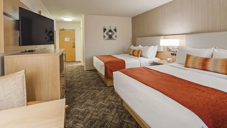 Standard Oda, 2 Büyük (Queen) Boy Yatak, Buzdolabı ve Mikrodalga, Dağ Manzaralı