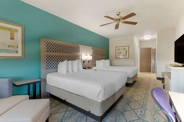 Standard Oda, 2 Büyük (Queen) Boy Yatak, Sigara İçilmez, Buzdolabı ve Mikrodalga