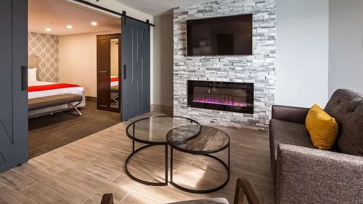 Süit, 1 En Büyük (King) Boy Yatak, Buzdolabı ve Mikrodalga (Living Room;Walk-in Shower)