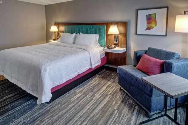Stüdyo, 1 En Büyük (King) Boy Yatak, Buzdolabı ve Mikrodalga (Wet bar)