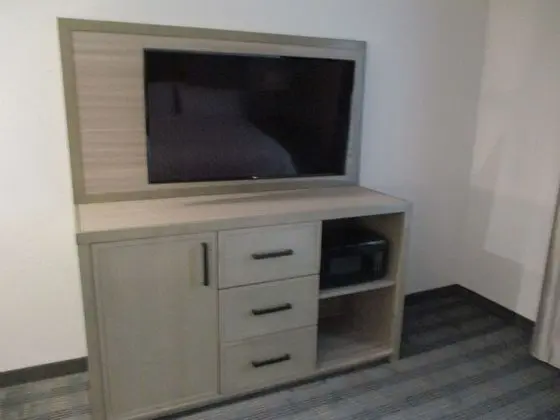 Standard Oda, 1 En Büyük (King) Boy Yatak, Engellilere Uygun, Buzdolabı ve Mikrodalga