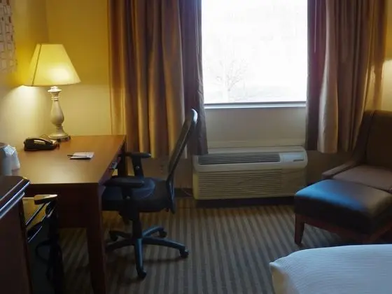 Standard Oda, 1 En Büyük (King) Boy Yatak, Sigara İçilebilir, Buzdolabı ve Mikrodalga