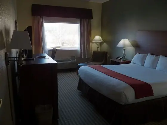 Standard Oda, 1 En Büyük (King) Boy Yatak, Sigara İçilebilir, Buzdolabı ve Mikrodalga