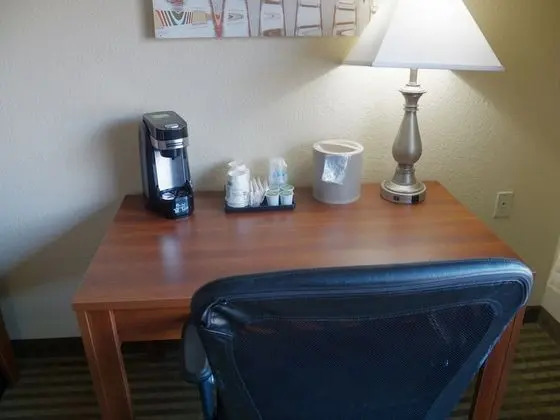 Standard Oda, 1 En Büyük (King) Boy Yatak, Sigara İçilebilir, Buzdolabı ve Mikrodalga