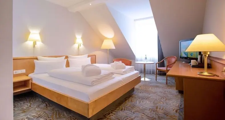 Standard Oda, 1 Çift Kişilik Yatak (Converts to 2 Twin Beds)