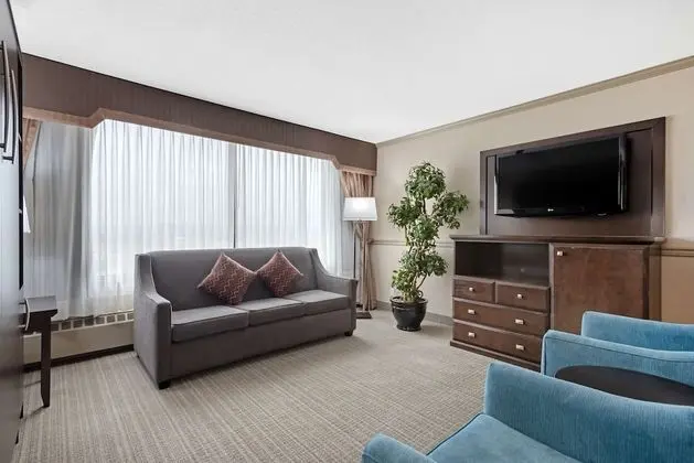 Süit, 1 En Büyük (King) Boy Yatak, Sigara İçilmez, Sıcak Su Küveti (with Sofabed)