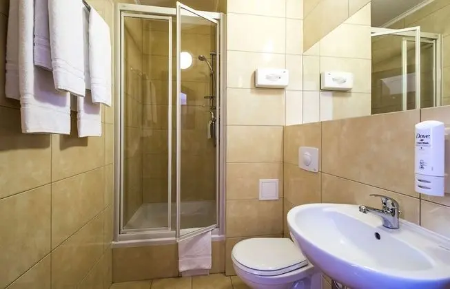 Standard Oda, 1 En Büyük (King) Boy Yatak