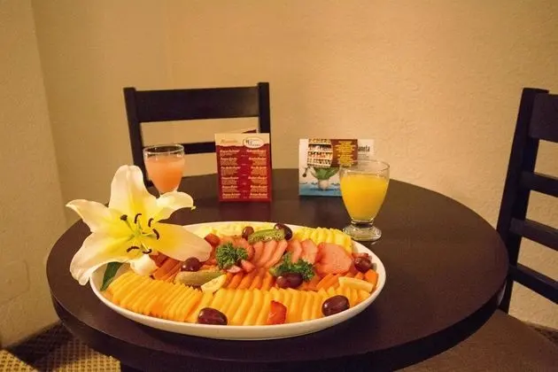 Standard Oda, 1 En Büyük (King) Boy Yatak, Sigara İçilebilir