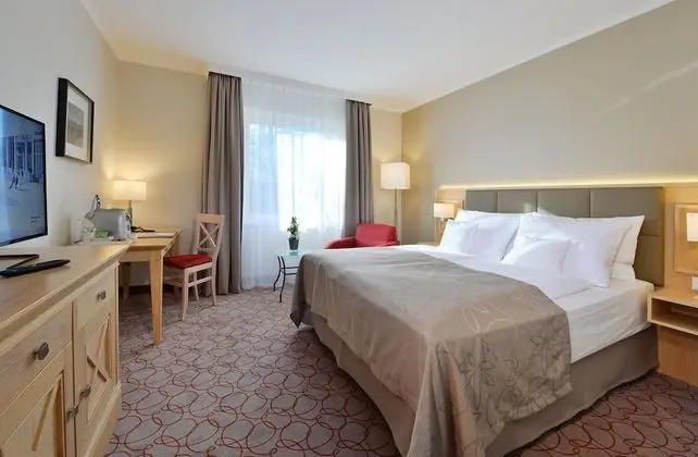 Comfort Oda, 1 Çift Kişilik Yatak (Converts to 2 Twin Beds)