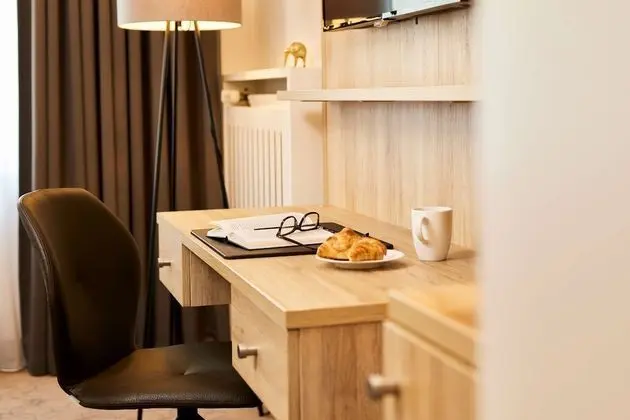 Comfort Oda, 1 Çift Kişilik Yatak (Converts to 2 Twin Beds)
